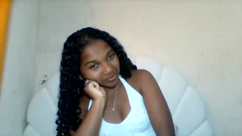 mila_lunah online show from 28, 6, 2026