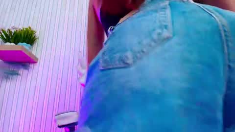 Snapshot of mila_mickey chatting on 24, 7, 2026 online show from 24, 7, 2026