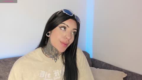     online show from 1, 2, 2025