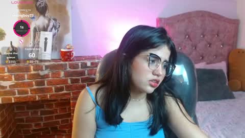 Snapshot of mila_quin chatting on 7, 4, 2026 mila_quin online show from 7, 4, 2026