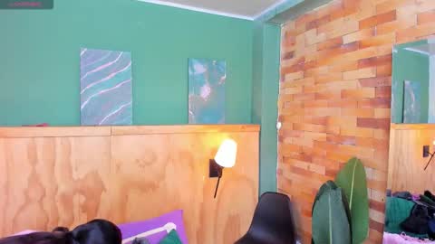 Mila and samy online show from 12, 1, 2026