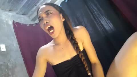 mila_seductressxx online show from 19, 6, 2026