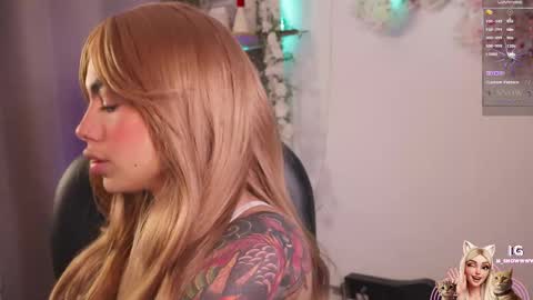 Snapshot of mila_snoow chatting on 24, 11, 2025 M I L A online show from 24, 11, 2025