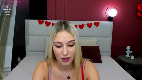 Snapshot of mila_stunning chatting on 2, 2, 2026 Mila online show from 2, 2, 2026