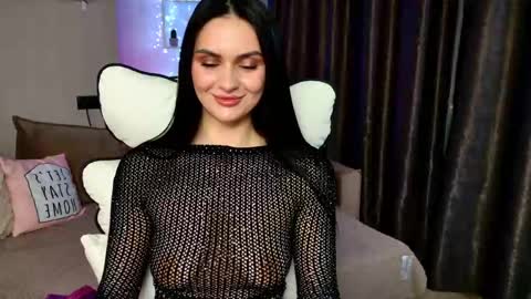 Mila online show from 9, 5, 2026