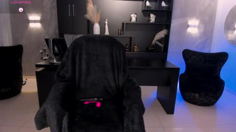 Snapshot of milacoleman chatting on 23, 5, 2026 Mila online show from 23, 5, 2026