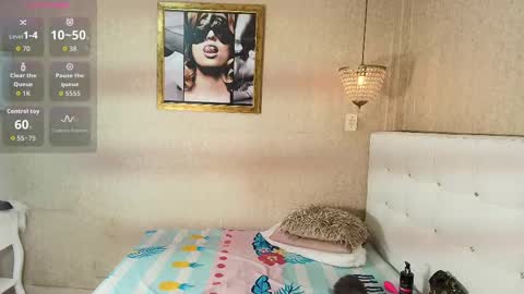 Snapshot of miladiosa chatting on 7, 10, 2025 miladiosa online show from 7, 10, 2025