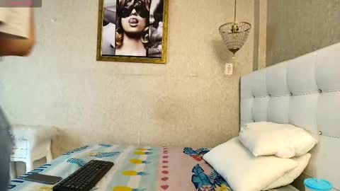 Snapshot of miladiosa chatting on 28, 11, 2025 miladiosa online show from 28, 11, 2025