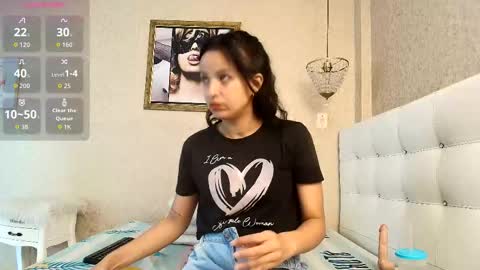 Snapshot of miladiosa chatting on 15, 12, 2025 miladiosa online show from 15, 12, 2025