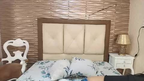 miladiosa online show from 14, 5, 2026