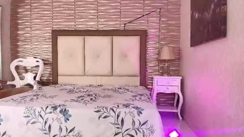 miladiosa online show from 21, 5, 2026