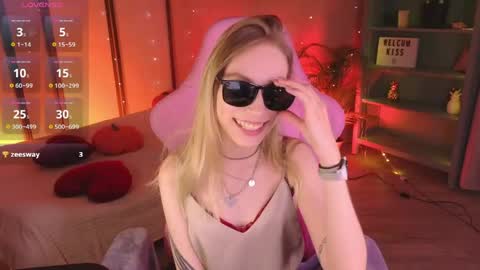 Snapshot of miladuales chatting on 8, 5, 2026 Mila online show from 8, 5, 2026