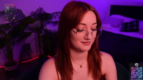 First stream with my Bestie  My name is Mila. and her is hazelhayees Devil online show from 13, 5, 2026