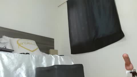 mila online show from 4, 3, 2025