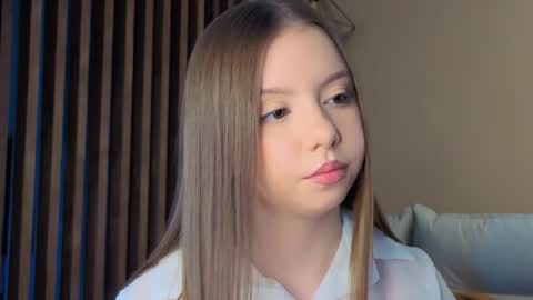 Snapshot of milaice chatting on 16, 2, 2026 Mila online show from 16, 2, 2026