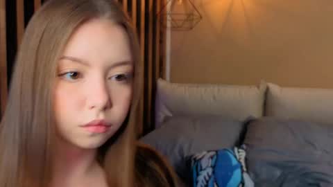Mila online show from 29, 4, 2026