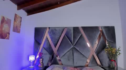 Snapshot of milan_ebony chatting on 4, 3, 2026 Milan online show from 4, 3, 2026