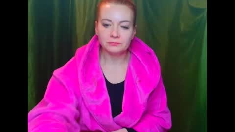 milana9732 online show from 13, 4, 2026