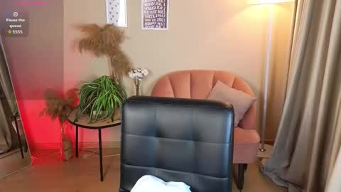 Snapshot of milana__key chatting on 17, 9, 2025 Milana online show from 17, 9, 2025