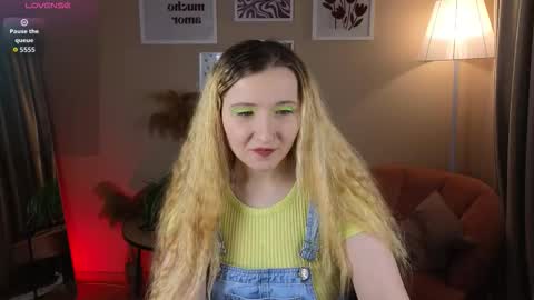 Snapshot of milana__key chatting on 7, 10, 2025 Milana online show from 7, 10, 2025