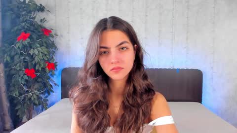 Milana online show from 17, 12, 2024