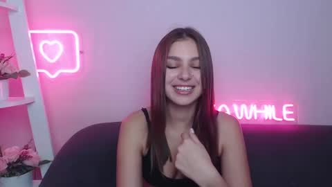 milanaangelas online show from 2, 12, 2024