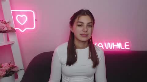 milanaangelas online show from 8, 12, 2024