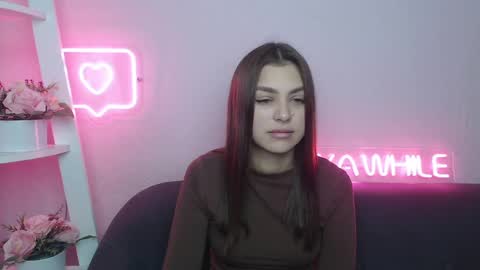 milanaangelas online show from 9, 12, 2024