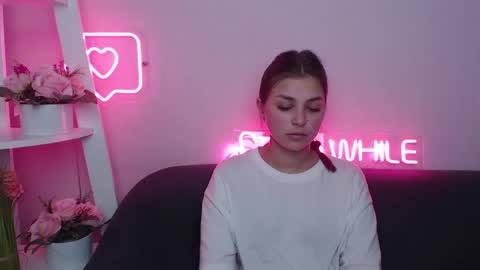 milanaangelas online show from 13, 1, 2025