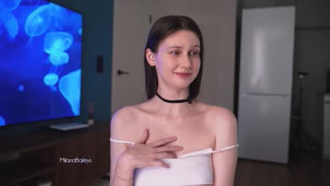 Milana   online show from 30, 9, 2025