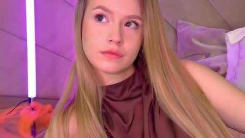Snapshot of milanabalmain chatting on 25, 10, 2025 MilanaBalmain online show from 25, 10, 2025