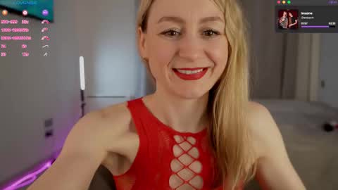 Snapshot of milanacamgirl chatting on 23, 12, 2025 Milana online show from 23, 12, 2025