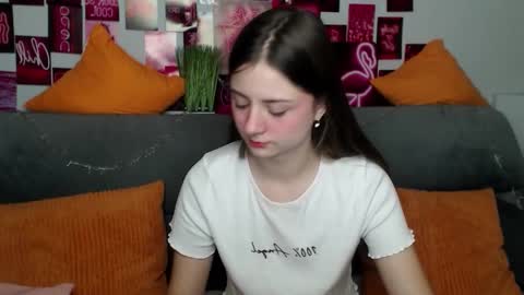 milanaroz online show from 31, 10, 2025