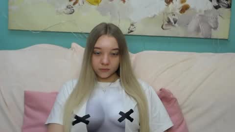 Milana online show from 5, 4, 2026