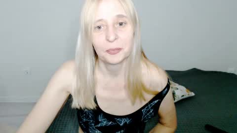 Milena online show from 14, 2, 2025
