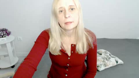 Milena online show from 6, 3, 2025
