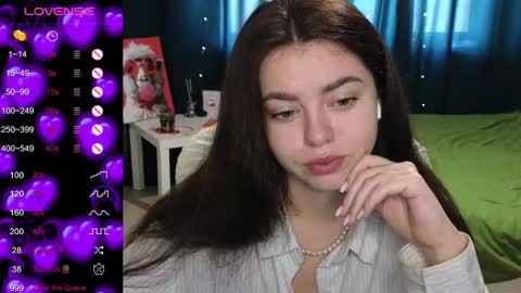 Mila online show from 22, 2, 2025