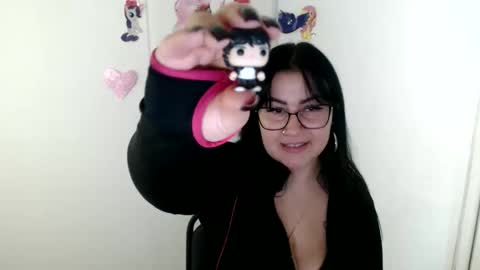 milania_milaa online show from 4, 11, 2025