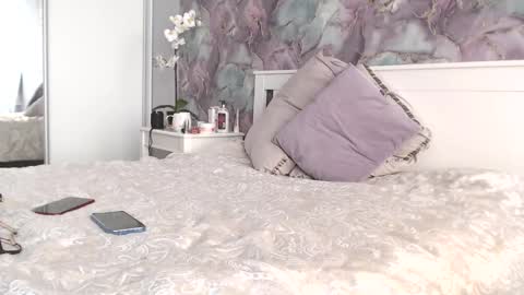 Snapshot of milarunis chatting on 12, 2, 2025 Delicious Pussy online show from 12, 2, 2025