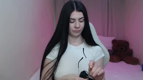 milasecretsss online show from 2, 5, 2026