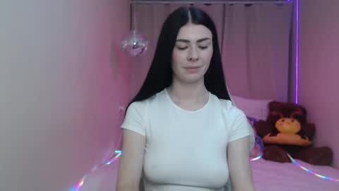 Snapshot of milasecretsss chatting on 21, 5, 2026 milasecretsss online show from 21, 5, 2026