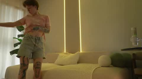 Mila online show from 3, 4, 2026