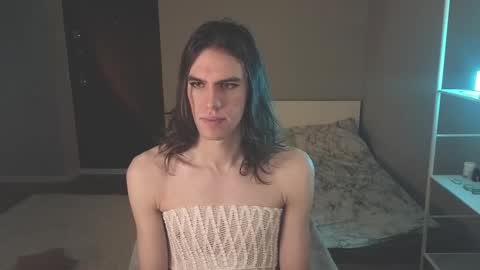 Snapshot of milaslovv chatting on 12, 1, 2026 Mila online show from 12, 1, 2026