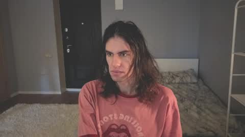 Snapshot of milaslovv chatting on 7, 4, 2026 Mila online show from 7, 4, 2026