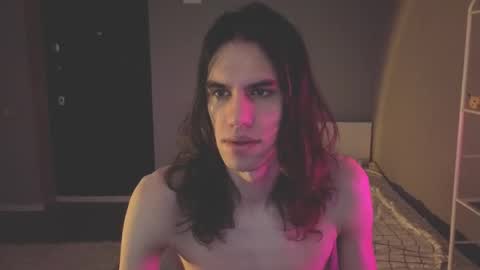 Snapshot of milaslovv chatting on 30, 4, 2026 Mila online show from 30, 4, 2026