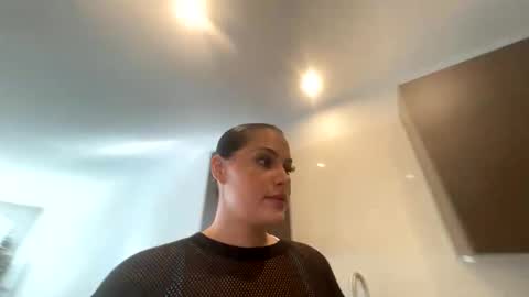 Snapshot of milehighflossy chatting on 13, 11, 2025 milehighflossy online show from 13, 11, 2025