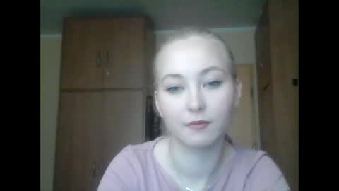 Snapshot of milena391630 chatting on 14, 2, 2025 Milena new nonude shy blonde natural online show from 14, 2, 2025