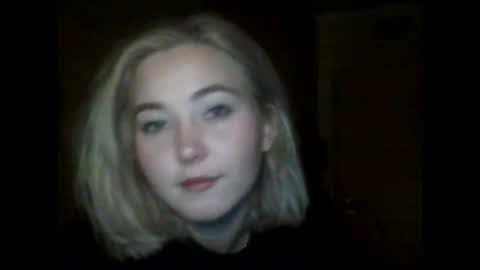 Snapshot of milena391630 chatting on 18, 2, 2025 Milena new nonude shy blonde natural online show from 18, 2, 2025