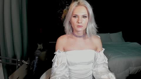 Snapshot of milena_marshmallows chatting on 10, 12, 2024 Milena online show from 10, 12, 2024