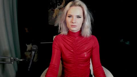 Snapshot of milena_marshmallows chatting on 11, 1, 2025 Milena online show from 11, 1, 2025